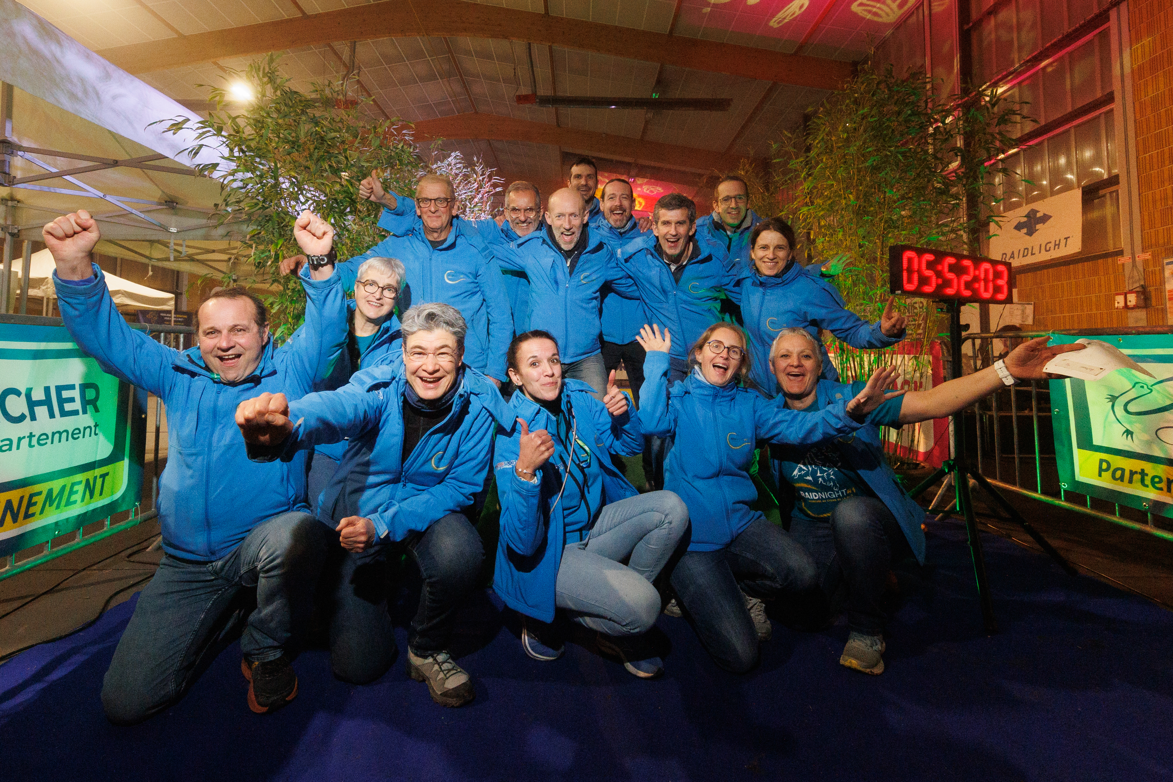 Équipe du MDPV en bleu lors du Raidnight41