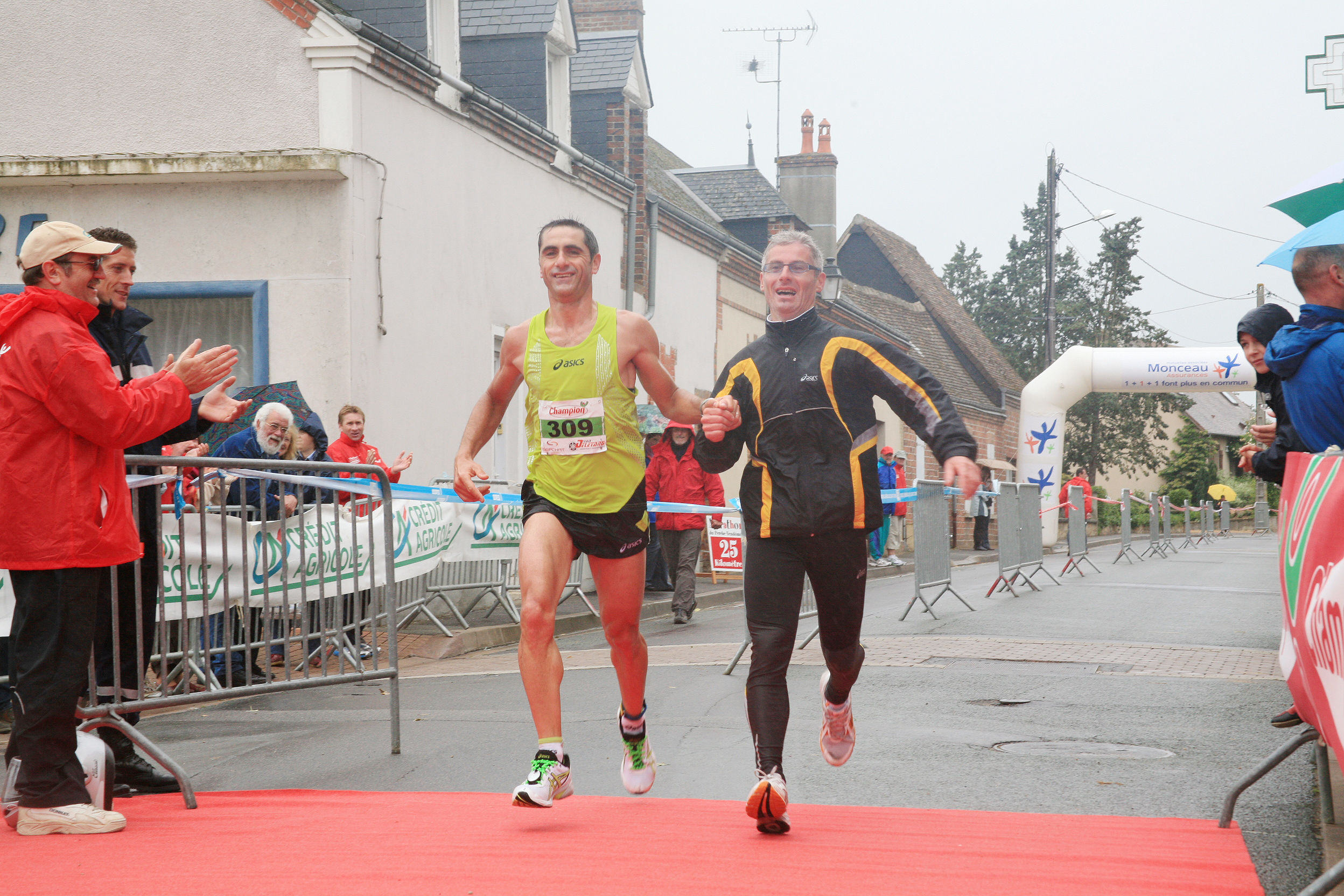 Laurent Jalabert invité d'honneur du Marathon du Perche Vendômois en 2007